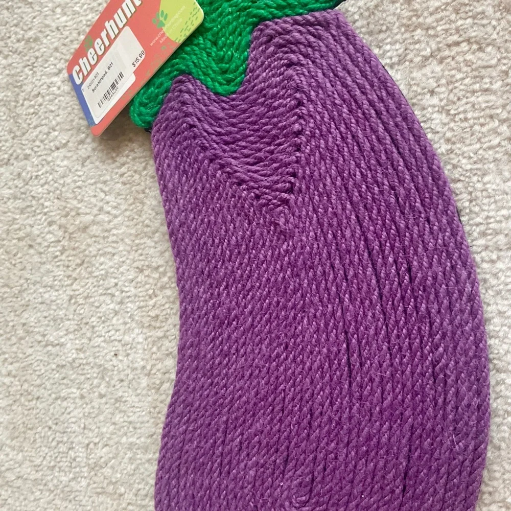 NWT Eggplant Shape Cat Scratch Pad